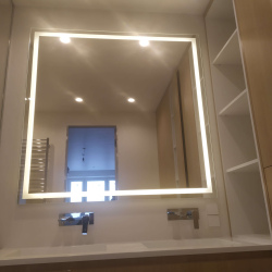 Заркало в ванне-6