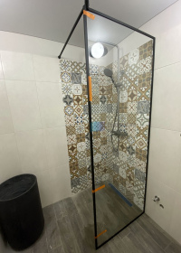 clients and partners2-Душевая перегородка без двери